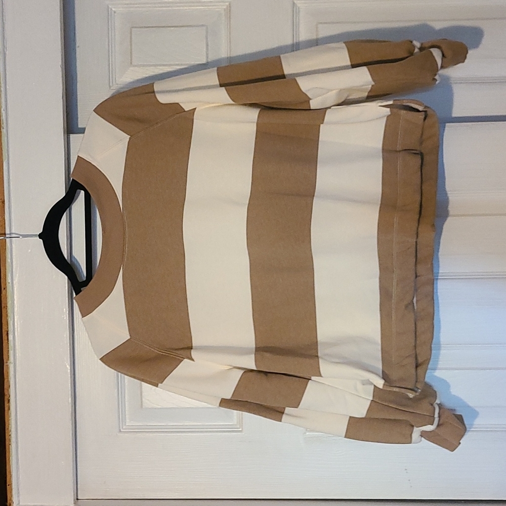 Old Navy sweatshirt